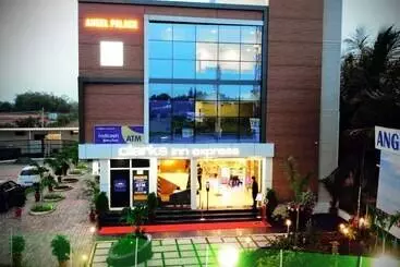 Hotelli Clarks Inn Express Sirkazhi