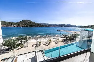 Hotel Marinus Beach