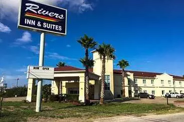 Hotelli Rivers Inn And Suites