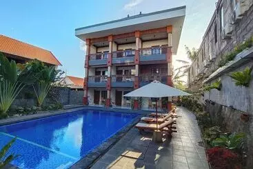 ホテル The Tunjung Boutique Resort