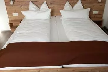 ペンション Gasthaus Adler Double Room With Private Bathroom And Garden View