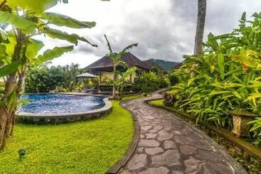 Majatalo Pelangi Villas Sidemen
