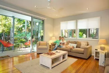 Апартаменты Blueys Retreat