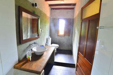 호텔 Divyaa Lagoon