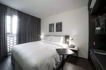 בית מלון כפרי Glad Yeouido