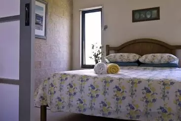 آپارتمان‌های توریست‌ها The Rookery At Christmas Cove