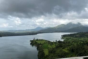 فندق Nature Nest Resort