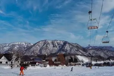 Hotell Ski Inn Hakuba