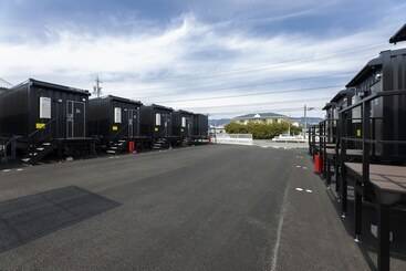 فندق R9 The Yard Tarui