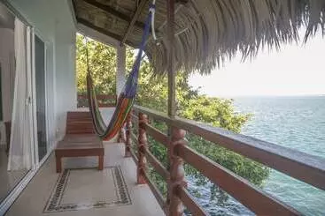 Hotelli Seven Blue House Village & Lodge