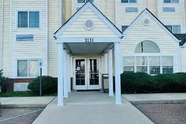 Hotelli Welcome Inn & Suites