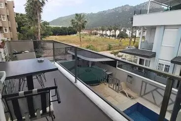 هتل آپارتمان In Suit Luxury