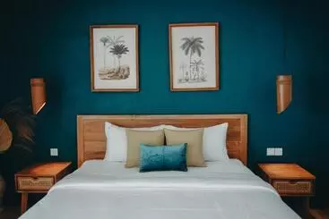 Porter Hotel   Surf & Yoga Retreat