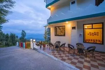 Gostops Mukteshwar   Hostel