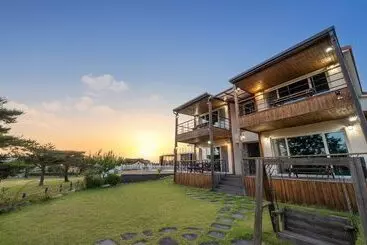 Gyeongju Baobao Pet Pension