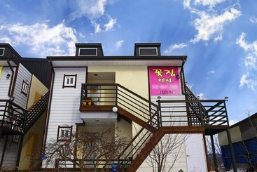 Hongcheon Kkotjip Pension