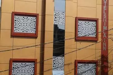 Hotel Goroomgo Shimla Inn Lucknow
