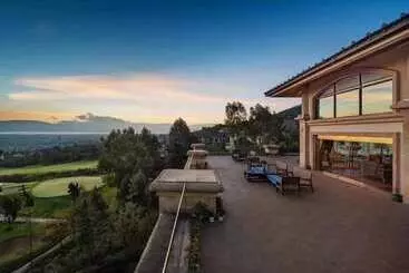 Hotelli Dali Art Golf