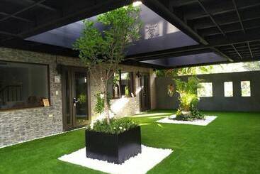 Hotel 9 Tan Yuan Homestay