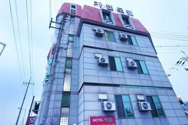Motel Gimcheon Gavin