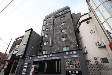 Motel Sacheon 2in1