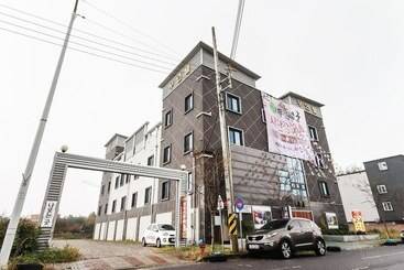 Naju Gung Self Checkin Motel