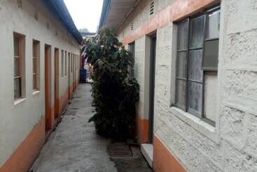 پانسیون Mugoiri Lodge