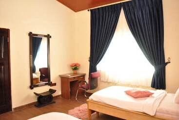 פנסיון Santa Monica Home Lodge