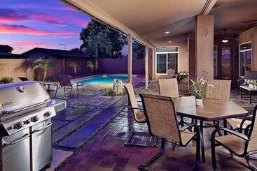 茅舍 Kierland Retreat