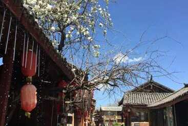 פנסיון Floral Hotel Limaroonthai Shuhe