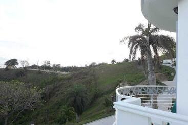 پانسیون Paradise In Coral View Roatan