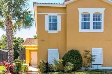 Huoneistohotelli Bikini On The Beach By Villadirect