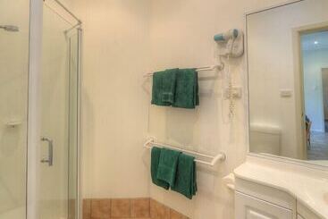 Hotel Leanda Lei   Lord Howe Island