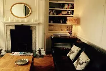 ホテル The Bell Inn