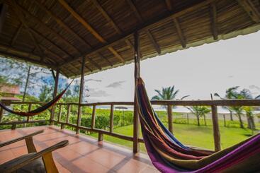 Bed & Breakfast Ayampe Guest House