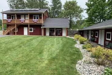 Whippoorwill Motel & Campsites