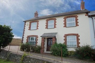 Casa Rural Cloudbreak Braunton 4 Bedroom, Sleeps 8, Dog Friendly