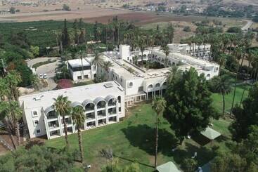 Hi Karei Deshe Hostel