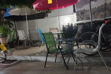 Bed and Breakfast Marina S Rooms Xrisopolitissa Larnaca