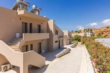 Pensió Mythos Village