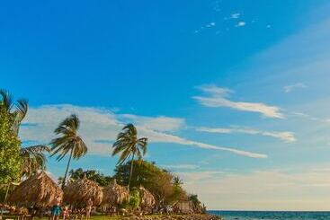 Общежитие Isla Mucura