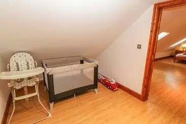 Mökkimajoitus Cefn Yr Efail