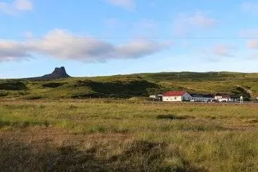 ホテル Bjarkalundur