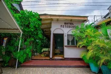 ホテル Petenchel