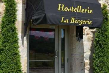 בית מלון כפרי Hostellerie La Bergerie Des Chapelles