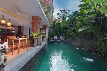 Pensió Ning Villa Ubud By Pramana Villas
