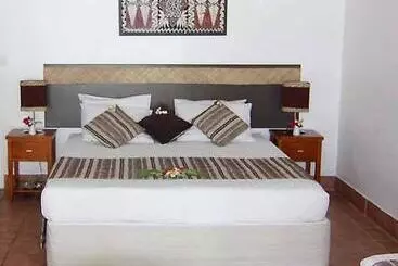 Hotel Tongan Beach Resort