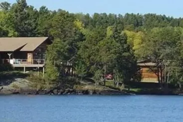 Mökkimajoitus Tomahawk Resort