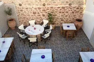 هتل Alexandra Guesthouse