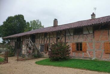 ペンション A La Poularde